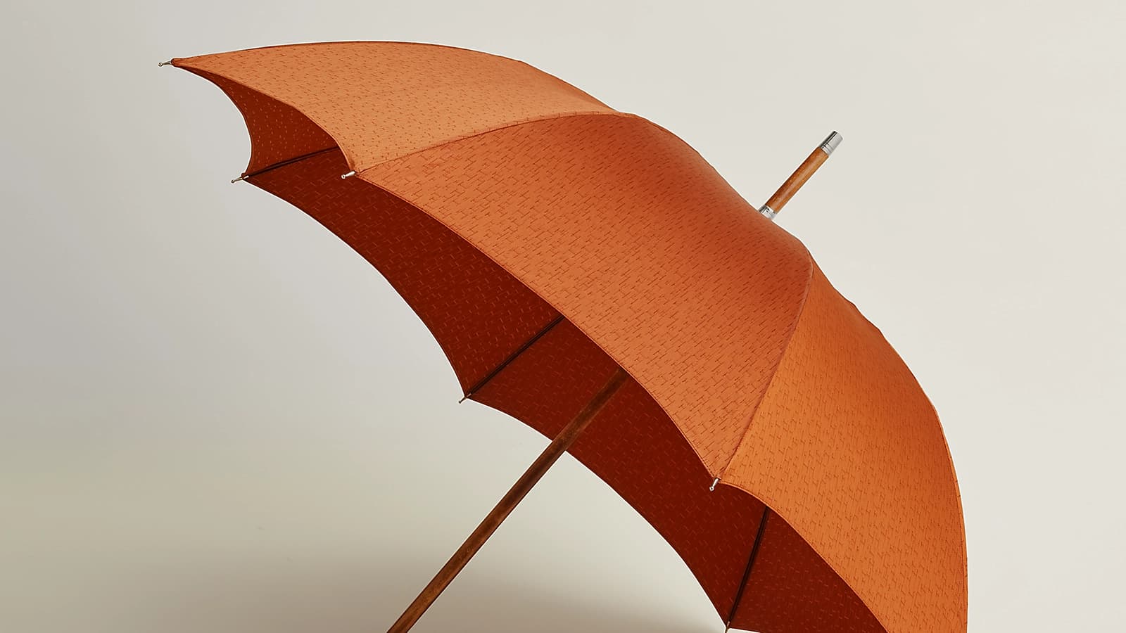 Le parapluie pluie de H par Hermès