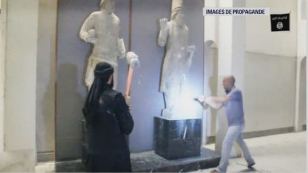 Les jihadistes de Daesh saccagent le musée de Mossoul dans des images de propagande diffusées fin février. Les jihadistes de Daesh saccagent le musée de Mossoul dans des images de propagande diffusées fin février.