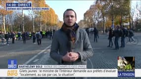 Les gilets jaunes de Paris veulent marcher sur l'Élysée