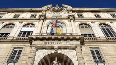Hôtel de ville de Pau (illustration)
