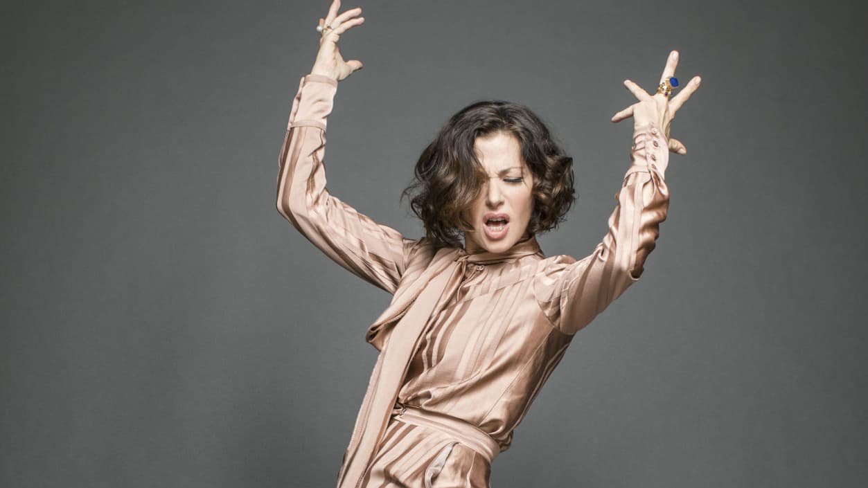Tina Arena de retour avec un nouvel album en français baptisé "Quand tout recommence" Tina Arena de retour avec un nouvel album en français baptisé "Quand tout recommence"