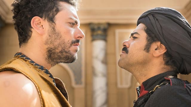 Kev Adams et Jamel Debbouze dans "Alad'2".