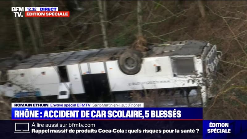 Rhône: la chute d'un car scolaire fait cinq blessés près de Saint-Martin-en-Haut