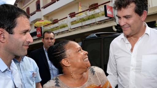 Benoît Hamon, Christiane Taubira et Arnaud Montebour, à l'université de rentrée du mouvement "un monde d'avance", dans les Landes.