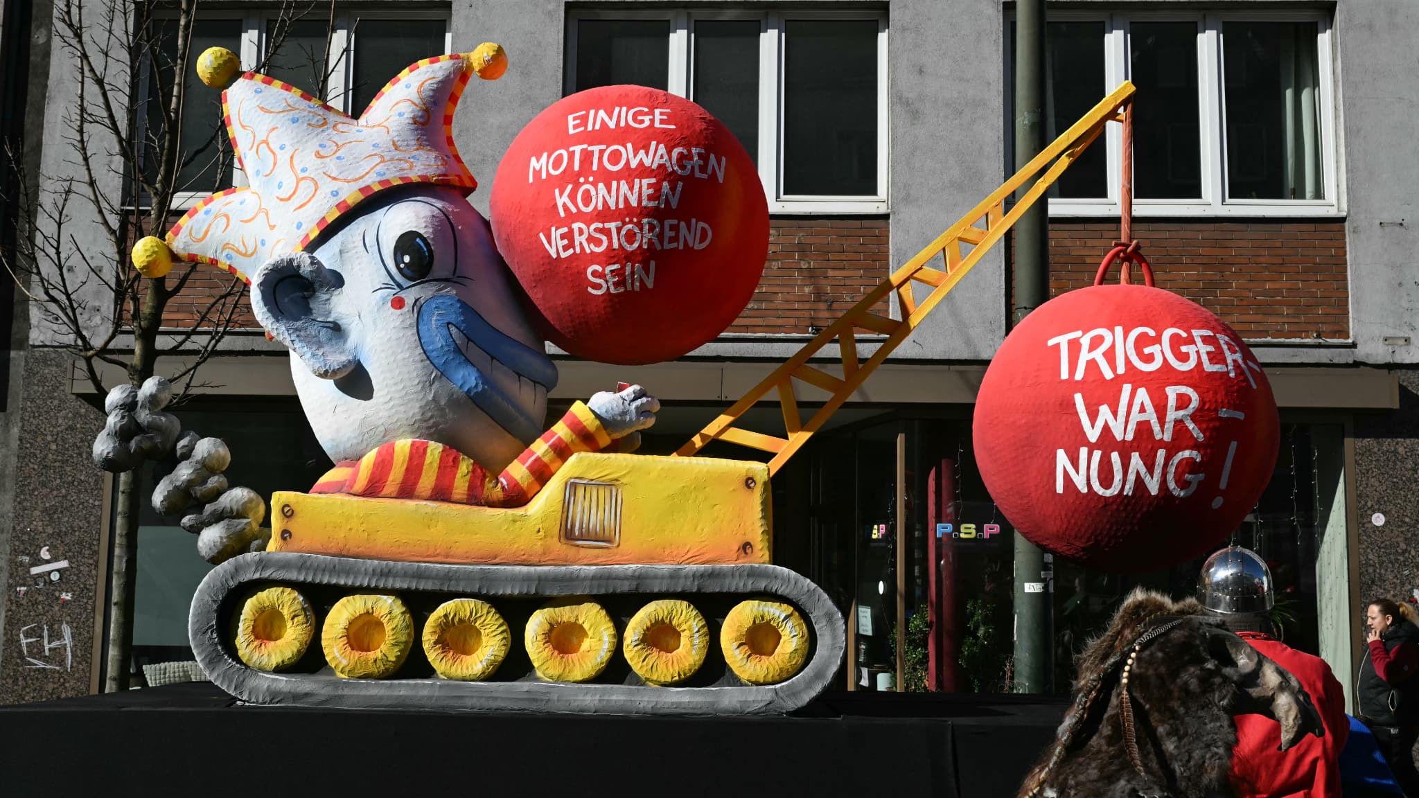 Un char de Jacques Tilly au carnaval de Düsseldorf (Allemagne) le 3 mars 2025.
