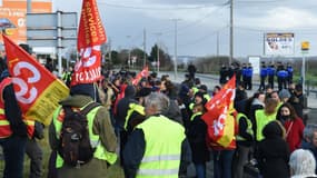 Des gilets jaunes et manifestants CGT ont manifesté à Toulouse le 17 janvier