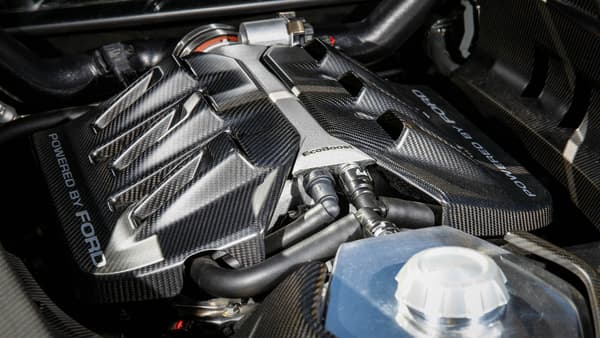 Le plus puissant des Ecoboost se trouve dans cette nouvelle Ford GT, un V6 3.5 litres de 647 chevaux dérivé du moteur du pick-up F-150 Raptor.