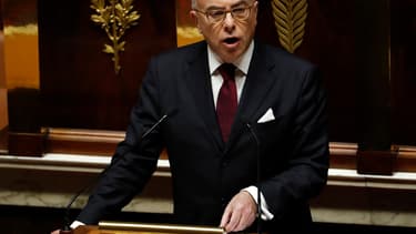 Le Premier ministre, Bernard Cazeneuve, à la tribune de l'Assemblée nationale le mardi 13 décembre 2016.
