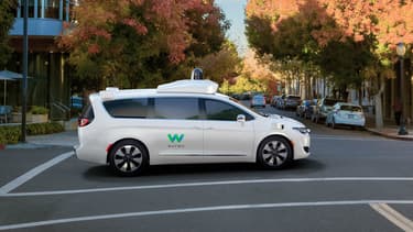 Le Chrysler Pacifica hybride modifié par Google...