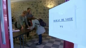 Les Français en overdose de politique: "Comme si la vie ne tournait qu'autour de ça"