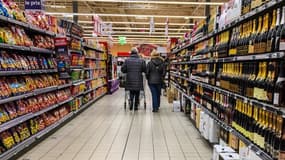 Les rayons d'un supermarché (image d'illustration)