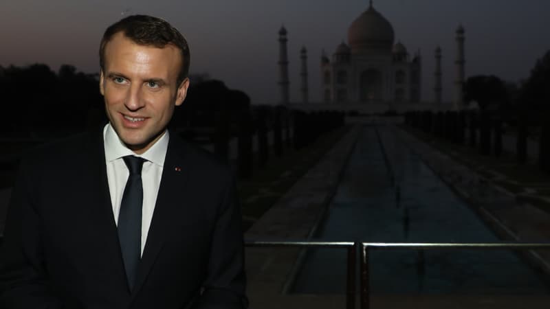 Emmanuel Macron devant le Taj Mahal, le 11 mars 2018