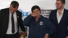 Maradona acclamé lors de son arrivée en Biélorussie