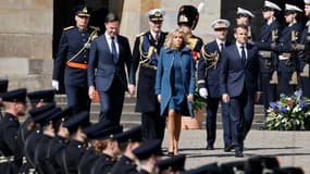 Emmanuel et Brigitte Macron aux Pays-Bas, ce mardi.