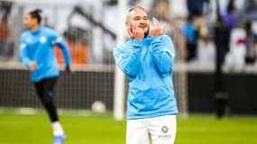 Jul lors d'un match caritatif au Vélodrome en 2021