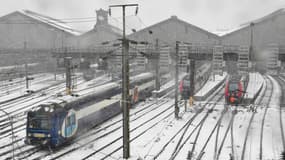 la gare Saint-Lazare sous la neige. 