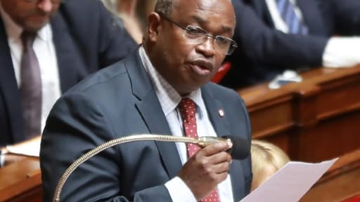 Le député LR Mansour Kamardine intervient le 26 septembre 2017 à l'Assemblée nationale