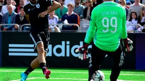 Robert Pires, ici lors d'un match de gala.