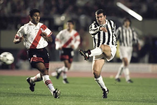 Zinédine Zidane avec la Juventus face à River Plate lors de la Coupe intercontinentale, le 26 novembre 1996