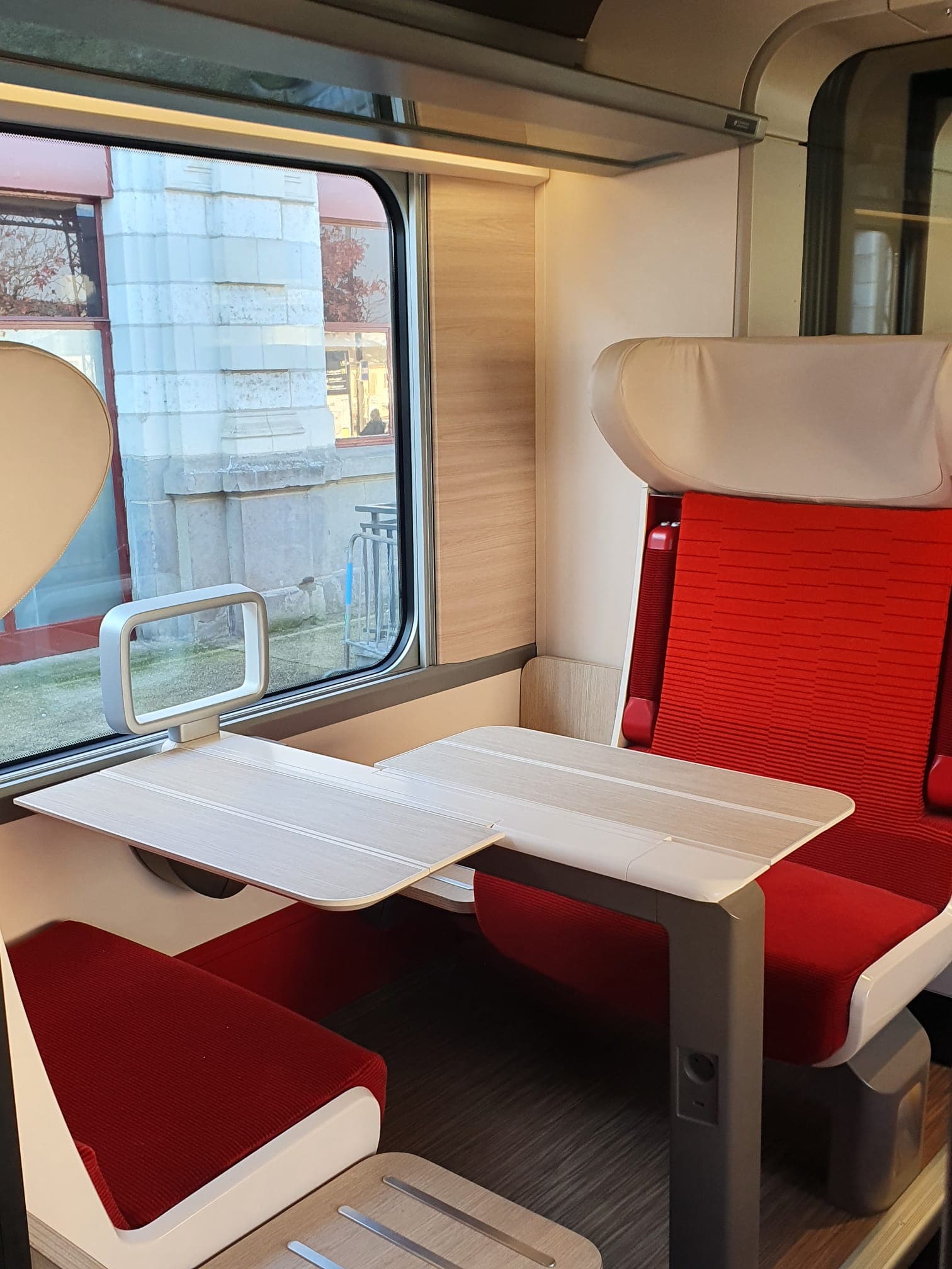 C Est Quoi Un Train Intercite Intercités: à quoi vont ressembler les nouveaux trains vers  Clermont-Ferrand et Toulouse