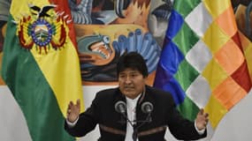 Le président et candidat à sa ré-élection Evo Morales s'adresse à la presse à la Grande Maison du Peuple, le 23 octobre 2019