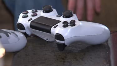 Il tue sa grande soeur pour une manette de jeu vidéo