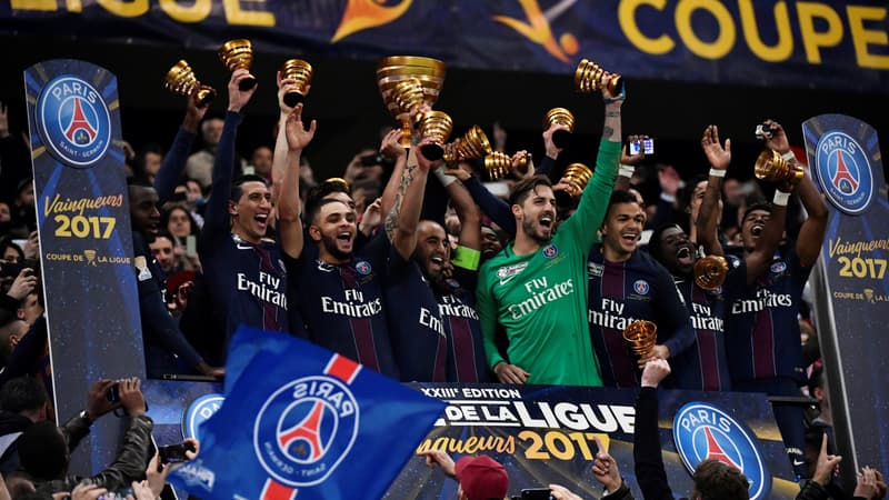 La joie des Parisiens lors de la remise du trophée