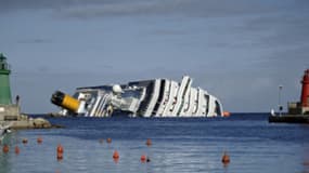 Le Costa Concordia, échoué au large de l'île de Giglio