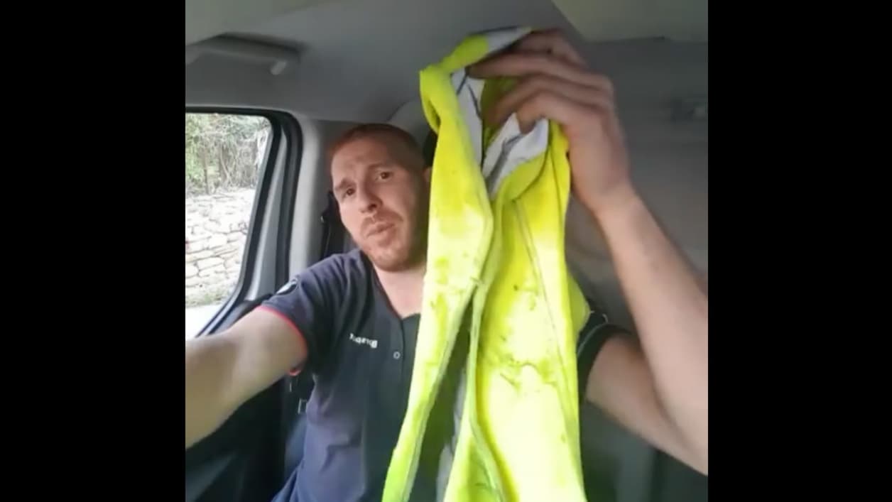 La vidéo à l'origine du choix du gilet jaune comme symbole commun. La vidéo à l'origine du choix du gilet jaune comme symbole commun.