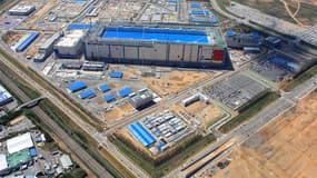 Samsung a déjà investi 12 milliards d'euros dans une nouvelle usine géante de fabrication de composants mémoire^s, à 70 km de Séoul.