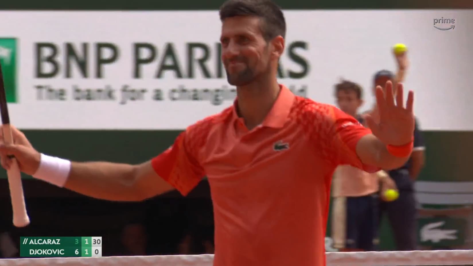 Djokovic s'incline après le coup magistral d'Alcaraz Djokovic s'incline après le coup magistral d'Alcaraz