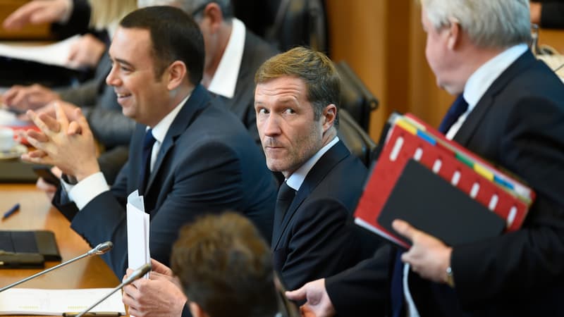 Paul Magnette, homme politique belge, a été approché par le Parti socialiste français pour le mener lors des prochaines Européennes.