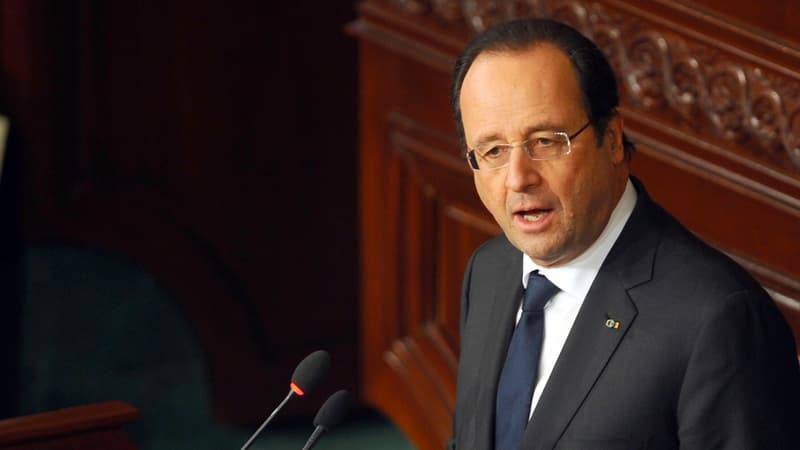 François Hollande, photographié ici à Tunis en février 2014, participera ce dimanche à la "grande marche républicaine contre le terrorisme" organisée par les autorités tunisiennes après l'attentat contre le musée du Bardo.