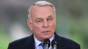 Jean-Marc Ayrault veut éviter les distorsions de concurrence par l'instauration d'un salaire minimum européen.