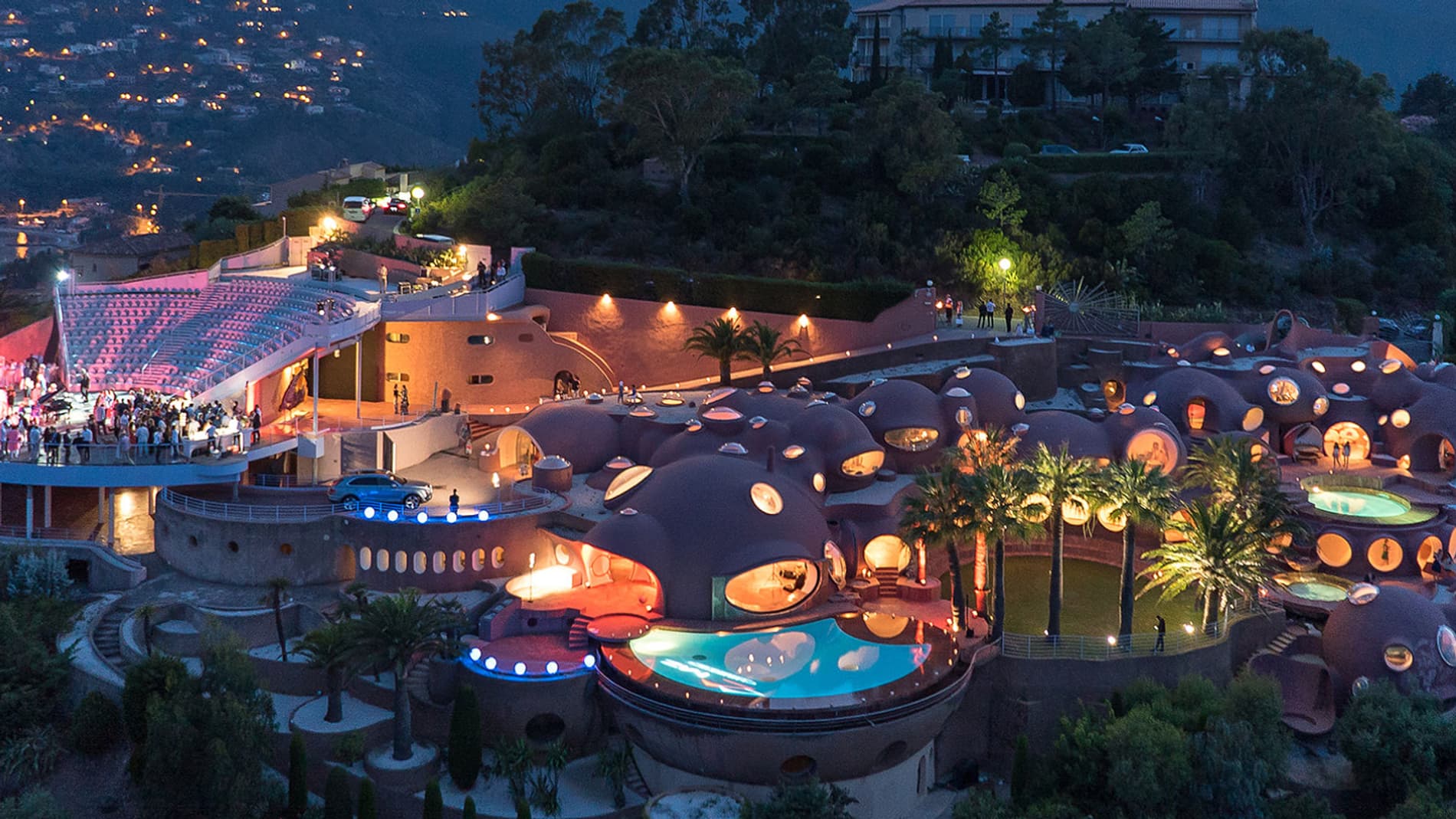 Le Palais Bulles.