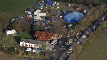 Le juge des référés du tribunal de Saint-Nazaire a autorisé mardi le préfet de Loire-Atlantique à détruire les cabanes des opposants à l'aéroport de Notre-Dame-des-Landes, qu'il juge "illicites". Selon la principale association d'opposants au projet, une