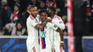 Corentin Tolisso célèbre un but de l'OL avec Endrick, le 11 janvier 2026