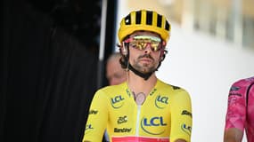 L'Irlandais Ben Healy avec le maillot jaune lors du Tour de France, le 16 juillet 2025