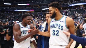 Anthony Edwards et Karl-Anthony Towns fêtent la qualification de Minnesota pour la finale de conférence Ouest, le 19 mai 2024