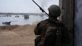 Cette image diffusée par l'armée israélienne le 16 novembre 2023 montre les forces israéliennes de la brigade 188 et de Shayetet 13 au port de Gaza lors d'une opération militaire dans le nord de la bande de Gaza.