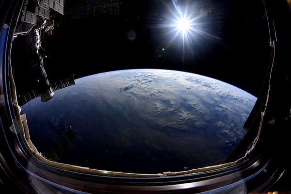 Vue de la Station spatiale internationale, le 2 octobre 2019. Vue de la Station spatiale internationale, le 2 octobre 2019.