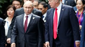 Donald Trump et Vladimir Poutine au Vietnam.