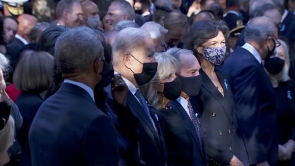 Joe Biden, Barack Obama et Hillary Clinton samedi 11 septembre 2021, lors de la cérémonie de commémoration à New York
