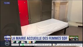 Des femmes sans-abri hébergées à l'Hôtel de Ville