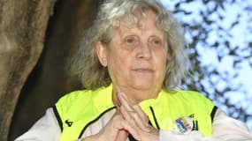 La militante Geneviève Legay lors d'une conférence de presse, le 29 avril 2020 à l'hôpital Cimiez, à Nice, plus d'un mois après avoir chuté lors d'une manifestation des "gilets jaunes".