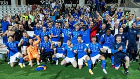 Les joueurs de Klaksvik, première équipe de l'histoire des Iles Féroé à se qualifier au 3e tour préliminaire de la Ligue des champions, le 2 août 2023