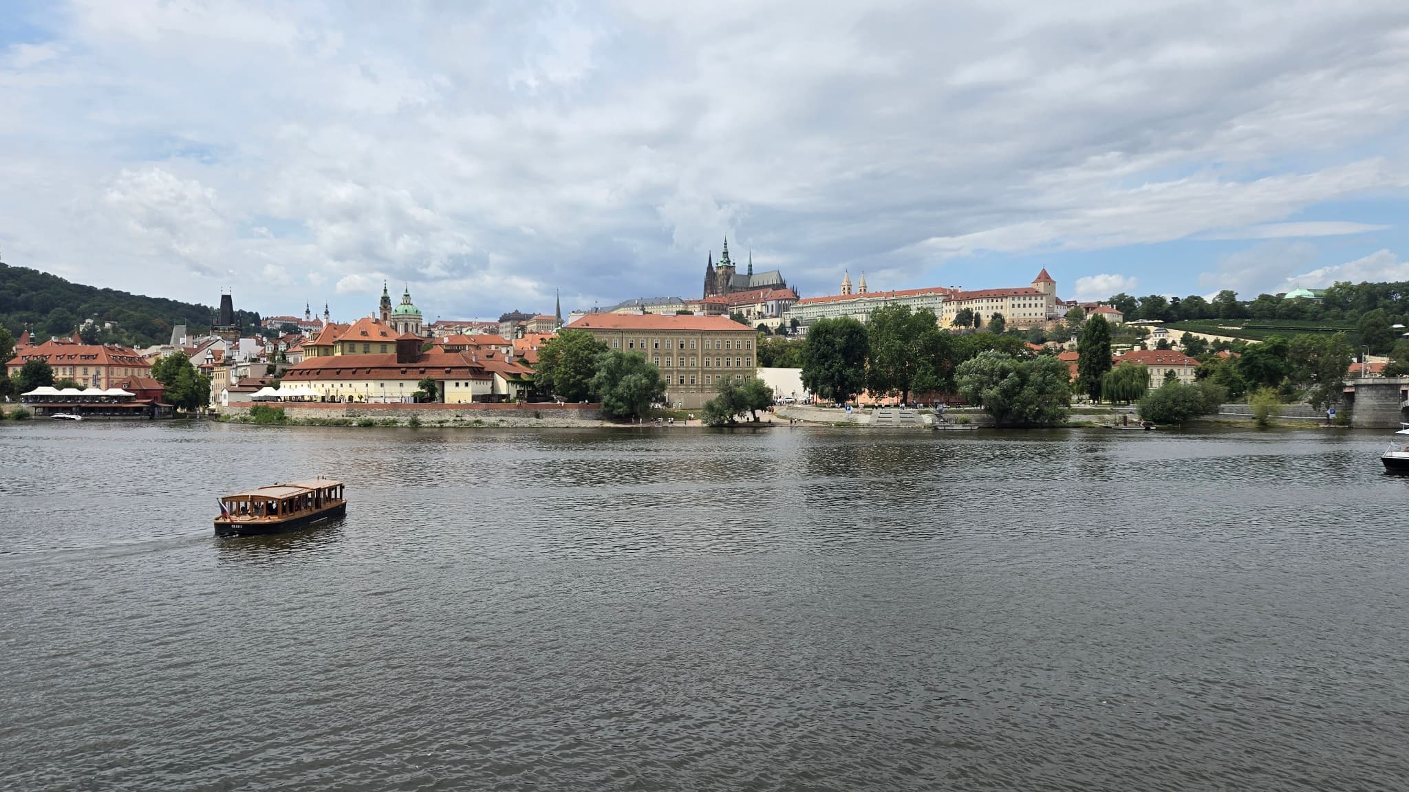 Le château de Prague pris au Samsung Galaxy Z Fold6