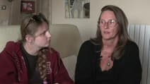 Esteban's mother, Dorothèe, and the 24 -year -old sister who died after Samu calls.