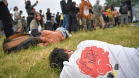 Des participants à une rave party illégale (photo d'illustration)