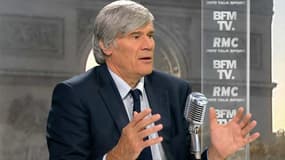 Propos sur le "bordel": pour Stéphane Le Foll, "Emmanuel Macron a dit ce qu’il pensait"